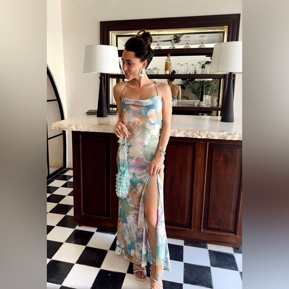 12th Tribe Natalia Pastel Floral Printed Maxi Dress - Picture 3 of 4